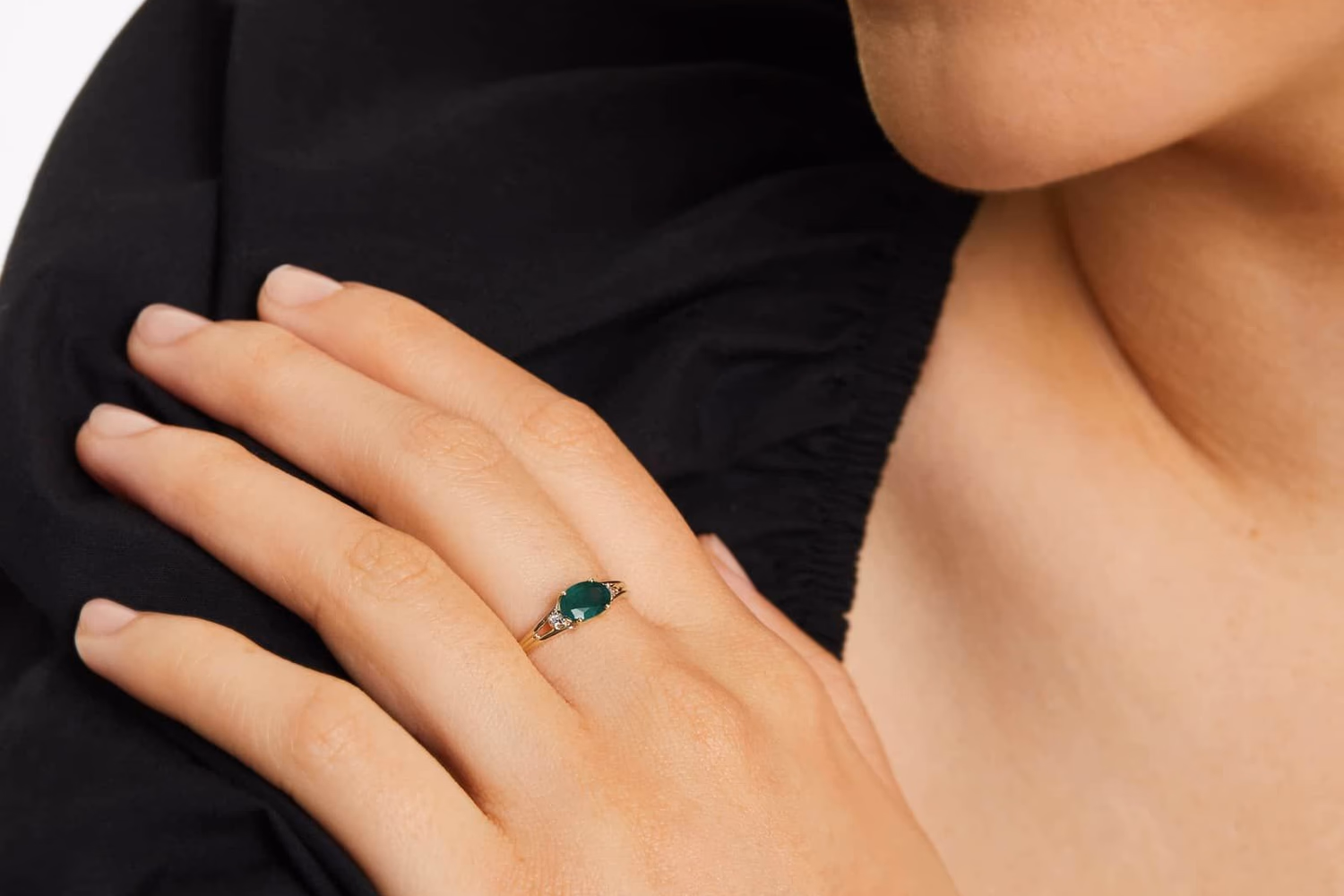 Baguette emerald and diamond pavé stacking ring in 14K yellow gold
