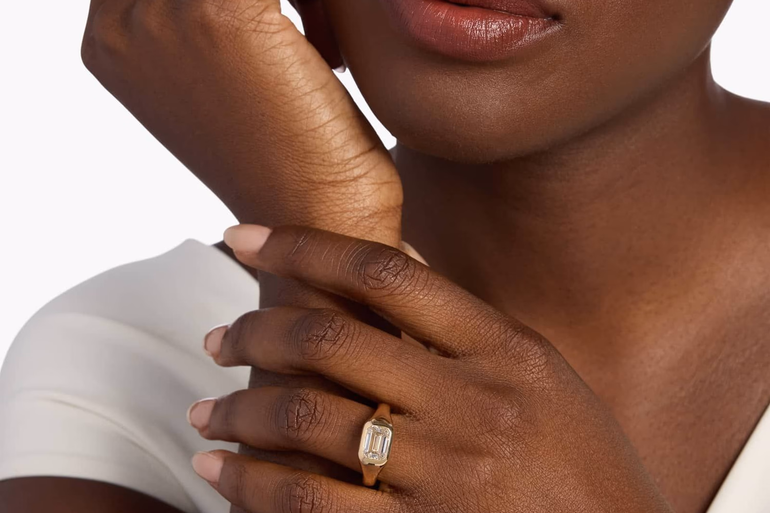 Diamond cluster signet ring in 14K yellow gold